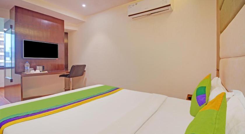 Hotel Pacific By Bestays Mumbai Exterior foto
