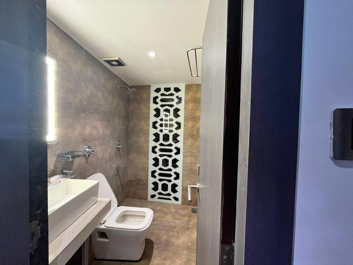 Hotel Pacific By Bestays Mumbai Exterior foto